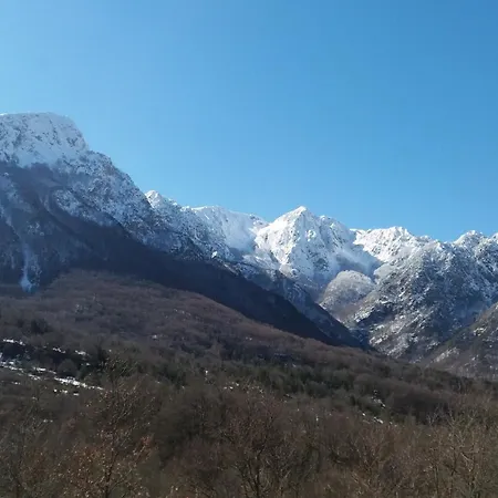 De Contra 3* Villetta Barrea